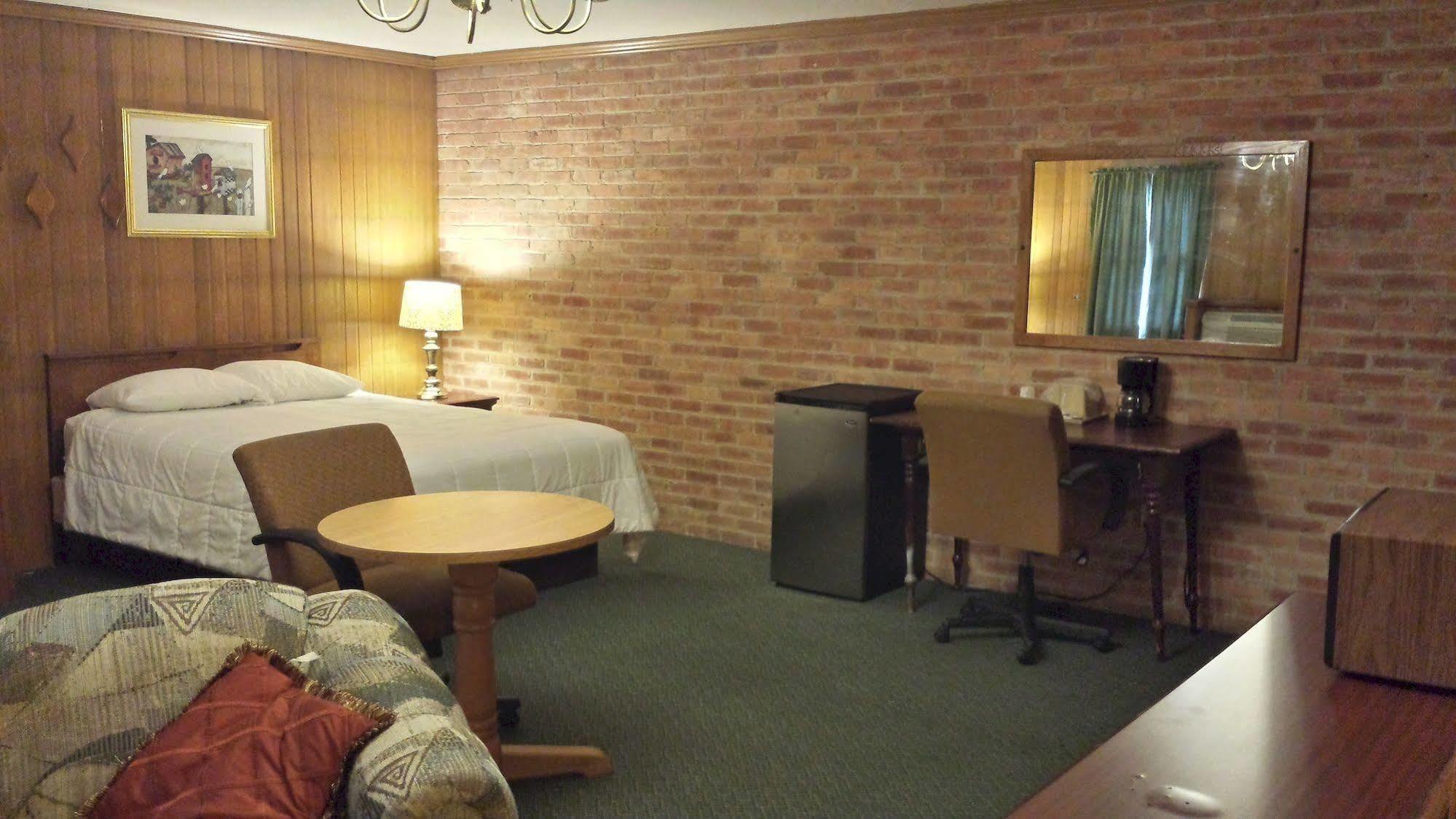 The Lincoln Lodge Urbana Champaign Buitenkant foto