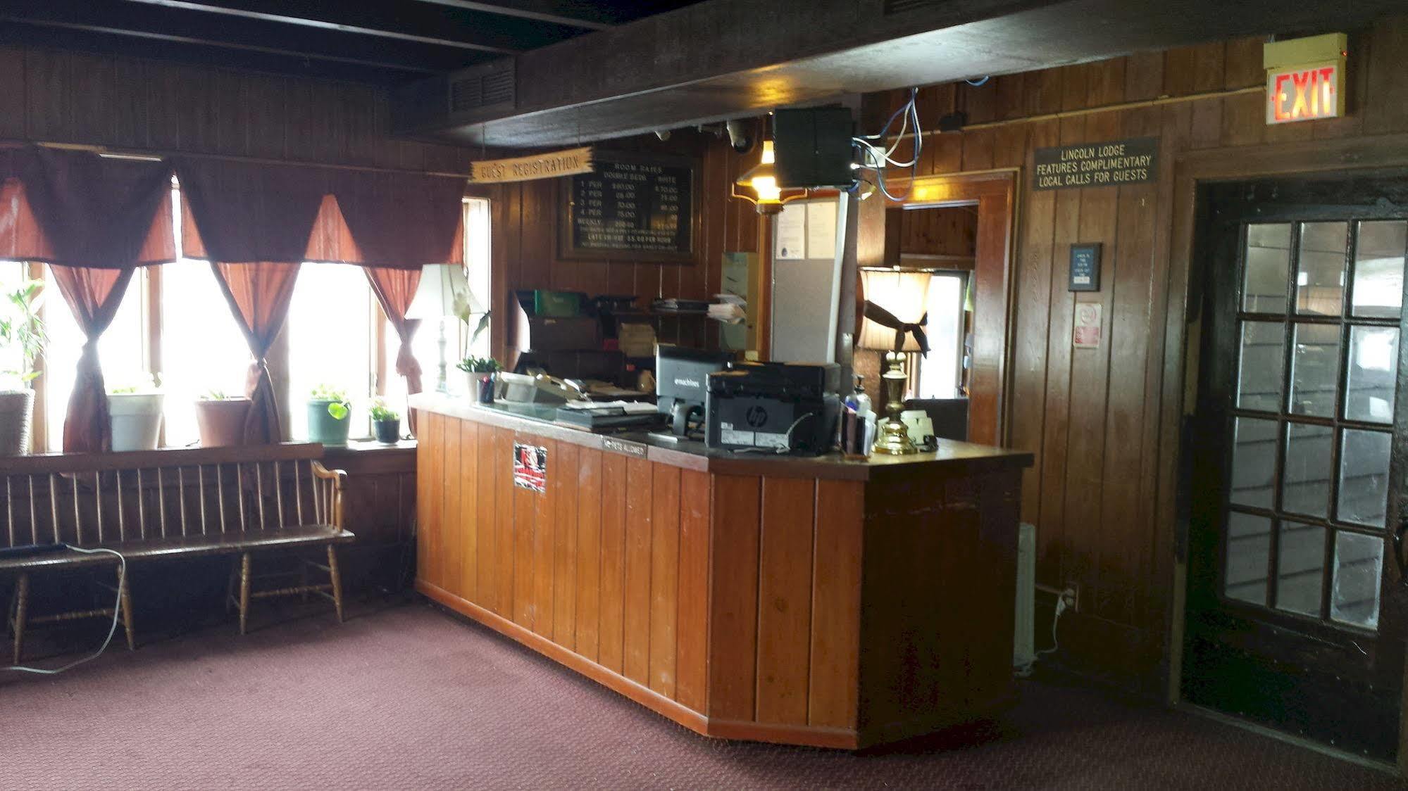 The Lincoln Lodge Urbana Champaign Buitenkant foto