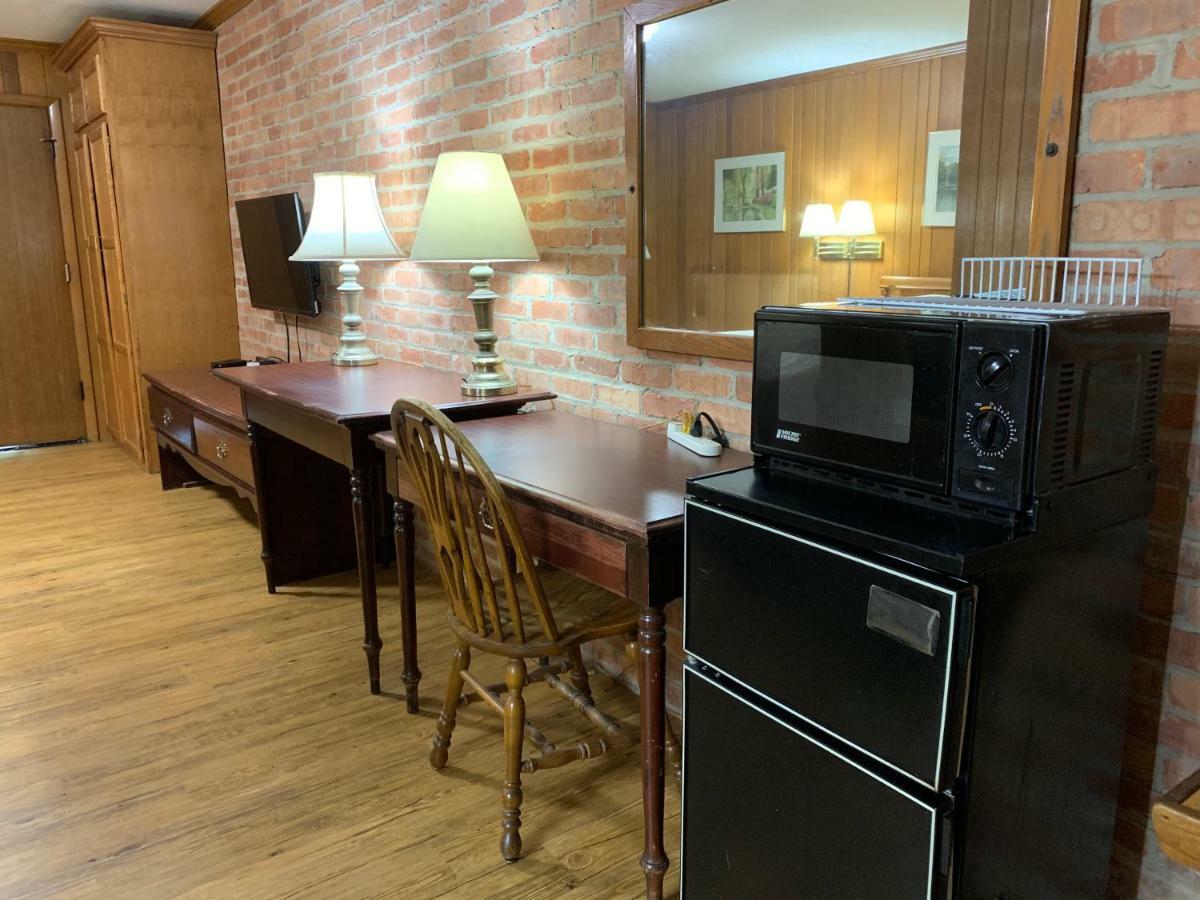 The Lincoln Lodge Urbana Champaign Buitenkant foto